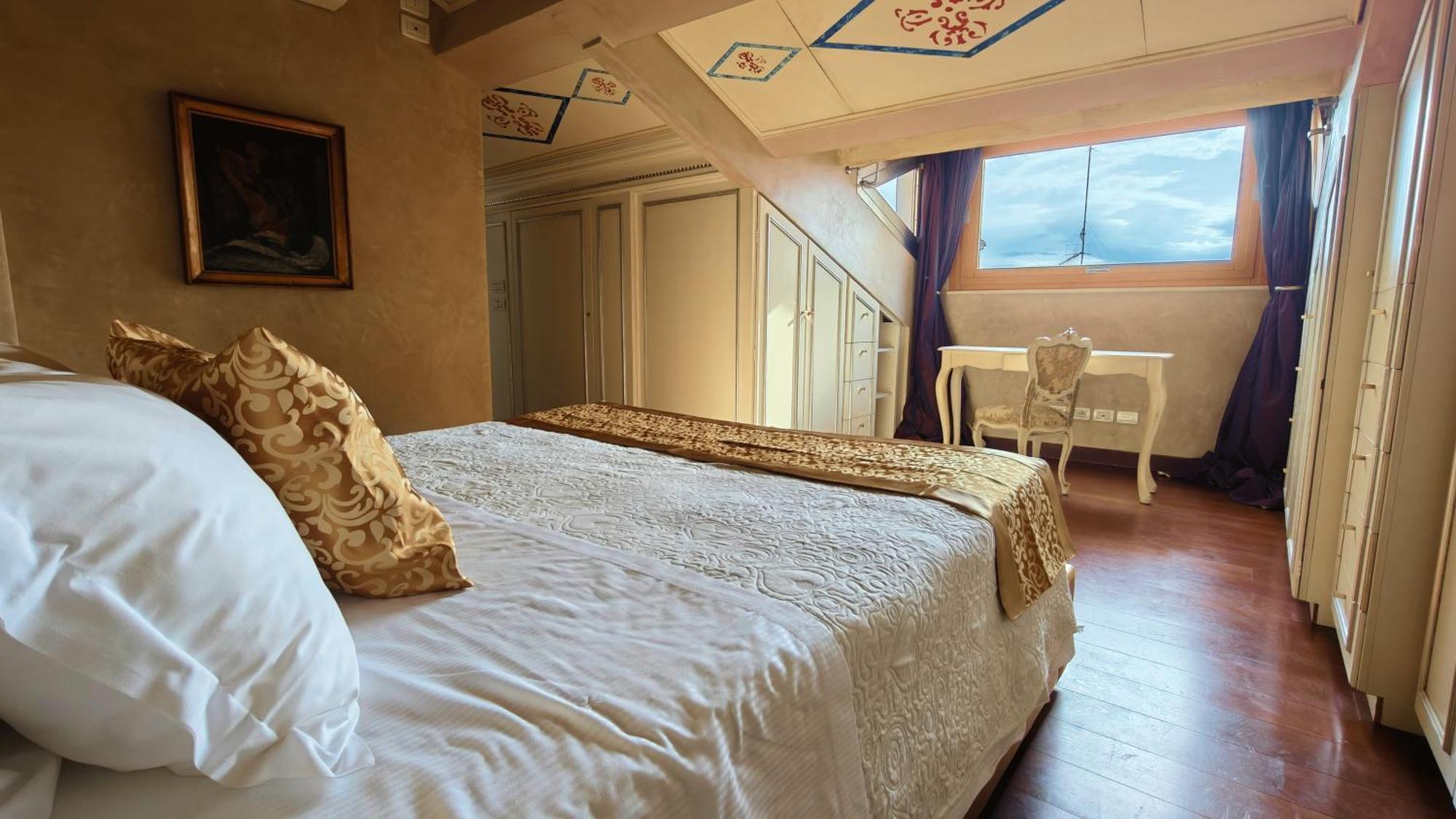 Opera Luxury Apartment Верона Екстериор снимка